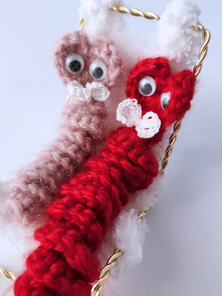 Pocket Worry Worm Crochet Pattern: DIY Stress Toy and Pocket Hug