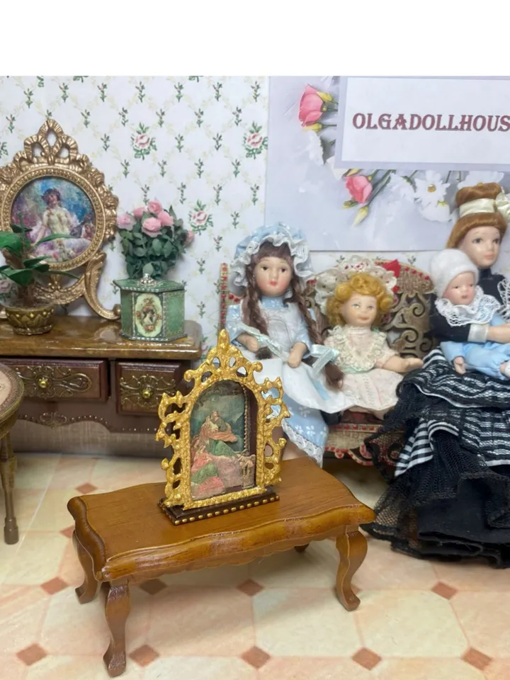Handmade Christmas nativity scene. 1:12 Dollhouse miniature. Miniature nativity scene.