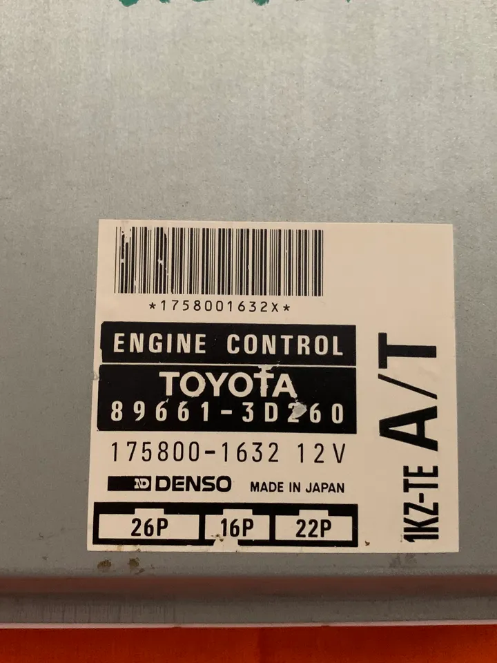 Engine control module ECU 89661-3D260 896613D260 TOYOTA 1KZ-TE