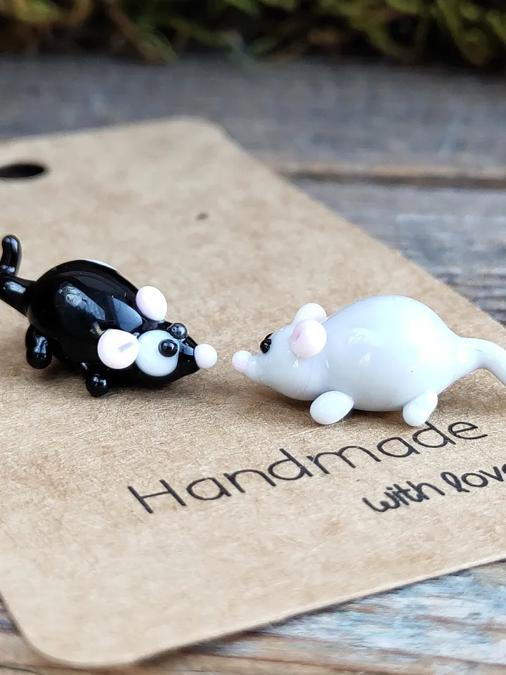 Mouse figurine Rat gifts Pet mouse Rat toy Glass rat art Mouse miniature Dollhouse miniature Miniature animals Tiny glass mouse White rat