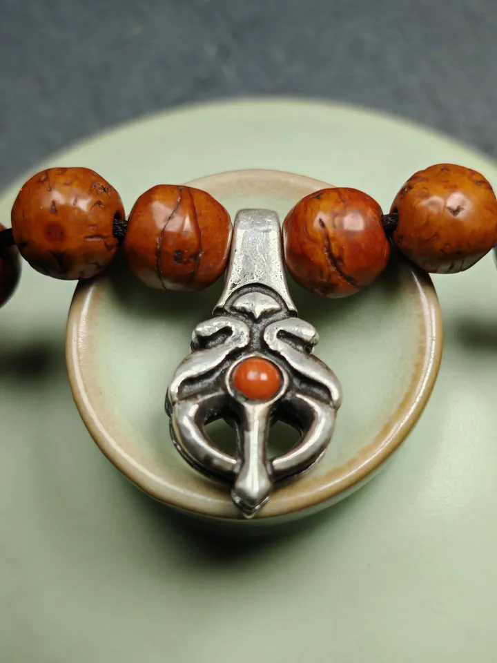 Gandhanra Vintage Tibetan Sterling Silver Bhum Counter Clip for Mala Necklace,Traditional Cintamani Shape,Uniqe Prayer Bead Accessories
