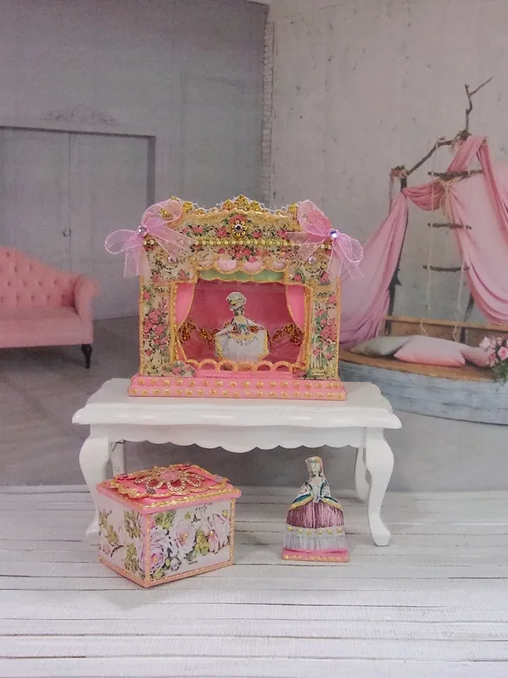 Miniature puppet theater for doll houses.1:12 scale.