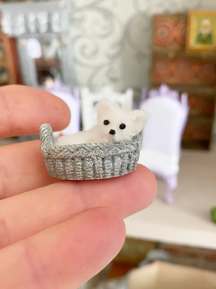 Kittens in a basket. Miniature. 1:12.Cat for a doll. Dollhouse miniature.Handmade.