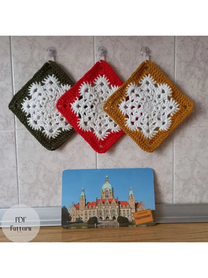 Crochet pattern potholder, Crochet pattern hot pad, Snowflake pattern, Thick hot pad, Interior decor, Cool gift