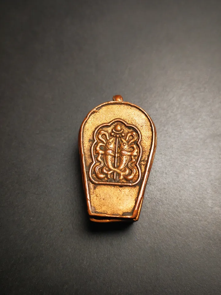 Gandhanra Antique Handmade Gau Ghau Shrine,Guru Rinpoche Gau Amulet, Mini Tibetan Buddhist Altar Amulet Pendant,Made of Red Copper