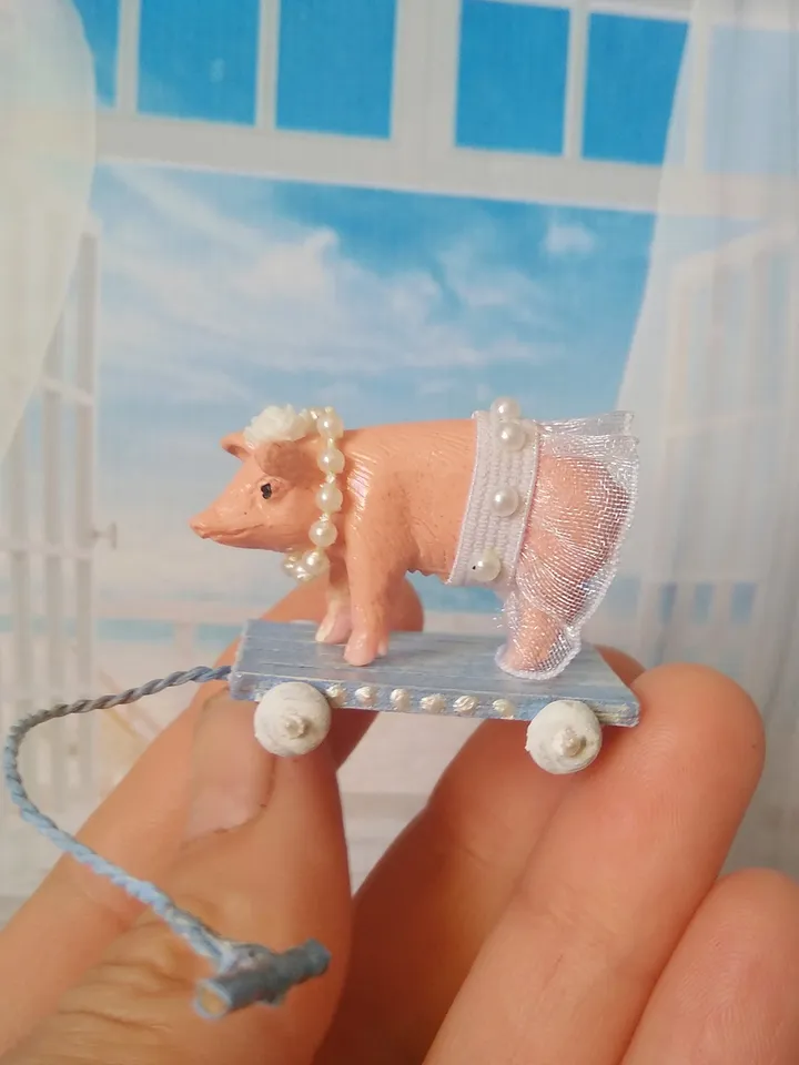 Pig on a cart. Toy for the doll.1:12 scale.