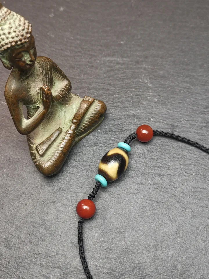 Gandhanra Antique Tibetan Tiger Tooth Dalo Dzi Bead Necklace,0.8" × 0.6",40 Years Old
