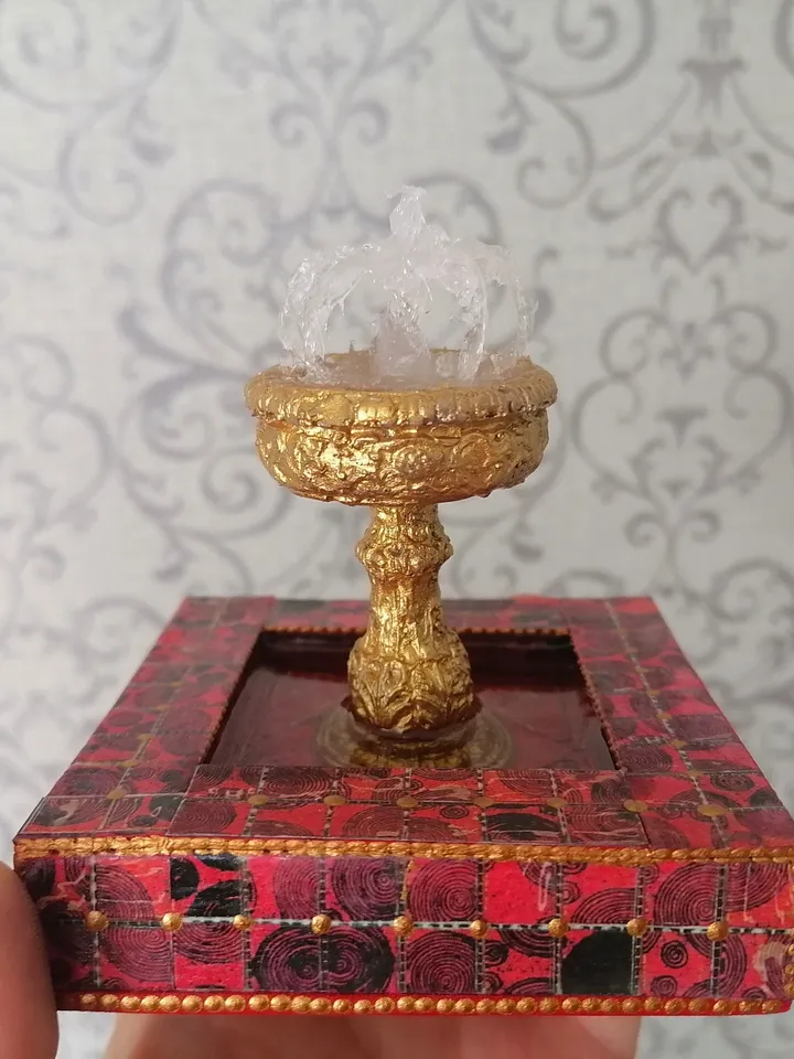 Miniature fountain. Fountain for the collection of dolls.