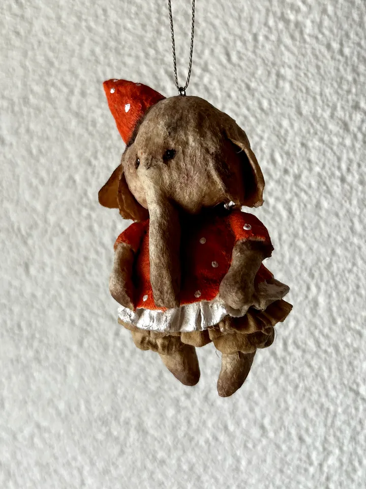 Circus elephant, papier-maché, paperclay, small figure for hanging,christmas tree toy