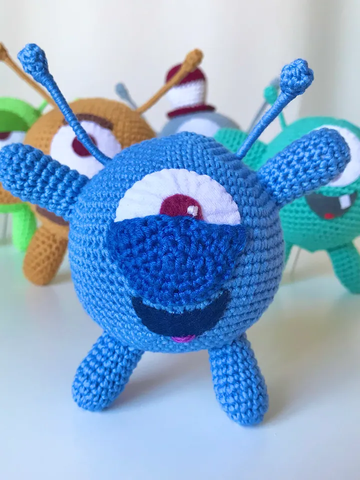 Crochet pattern Brothers Martians