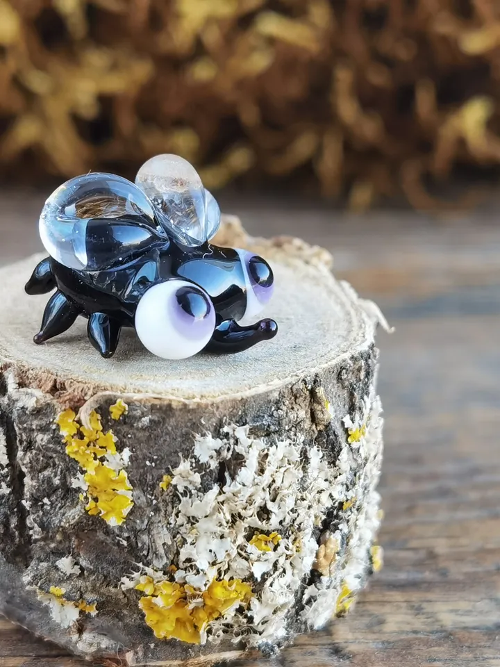 TINY FLY insect figurine Glass fly Miniature fly glass figurines miniature animals tiny glass animals little fly terrarium decoration
