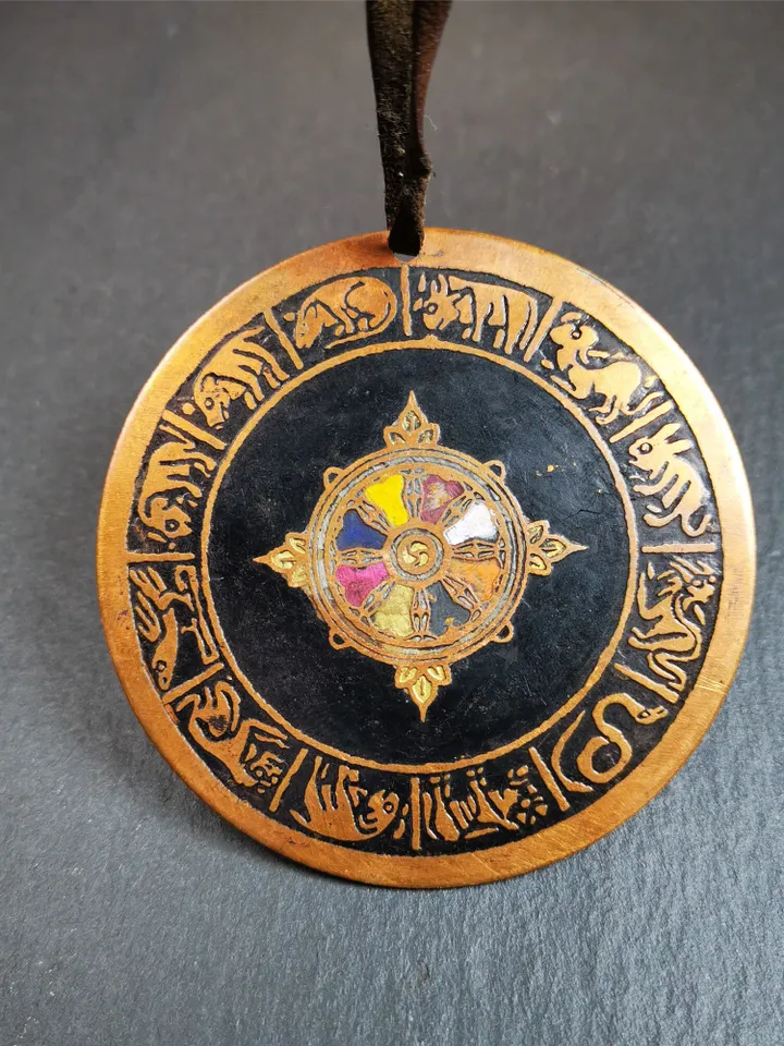 Gandhanra Handmade Tibetan Budhist Amulet Plate,Prayer Wheel,Dharma Chakra,2.95&quot;