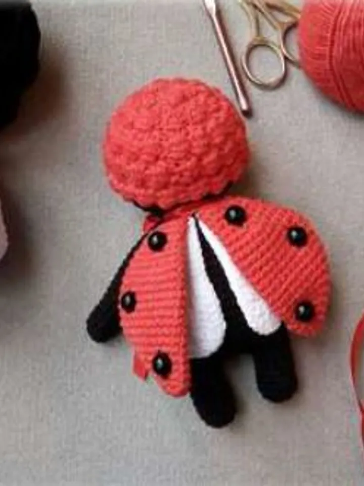Amigurumi crochet pattern Sleepy Ladybird