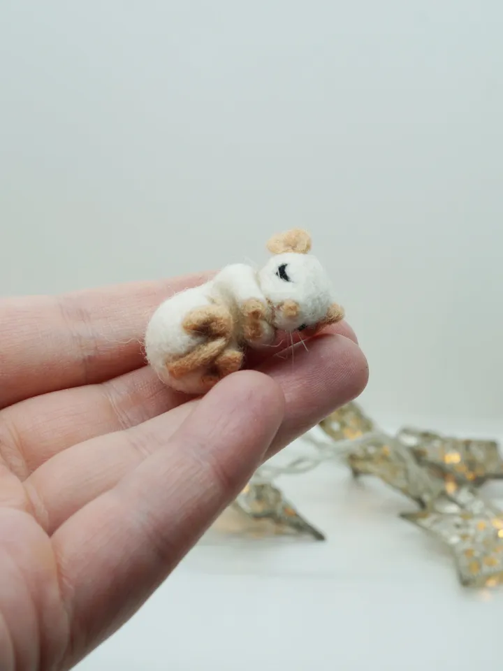 Miniature needle felted pumpkin with a sleeping mouse inside, needle felted mouse, white mouse, baby mouse, made to order