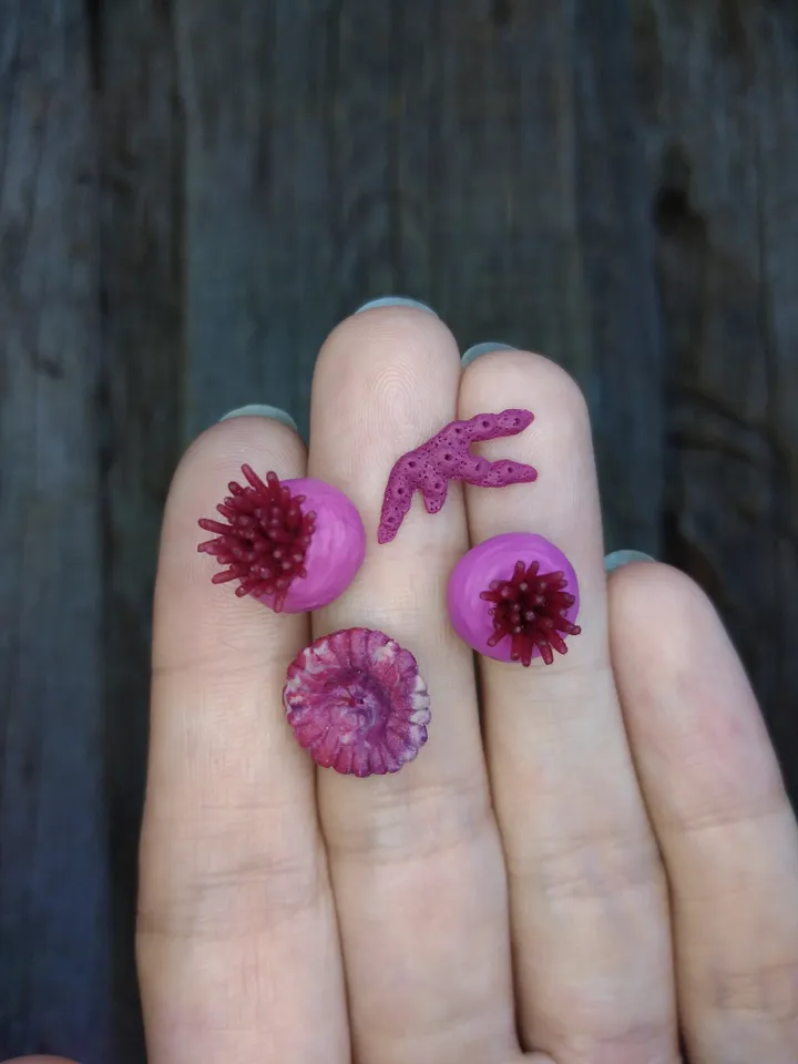 Set of miniature corals shades of purple, tiny corals for diorama, dollhouse or resin art