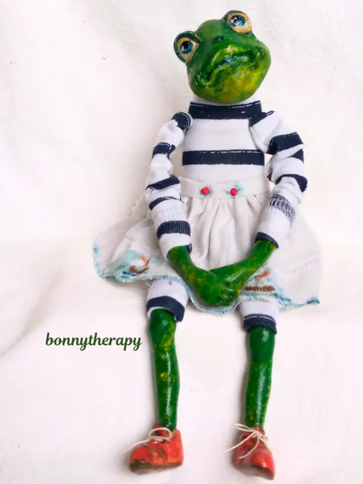 Frog girl doll handmade 7.8 inch., toad girl doll mixed media