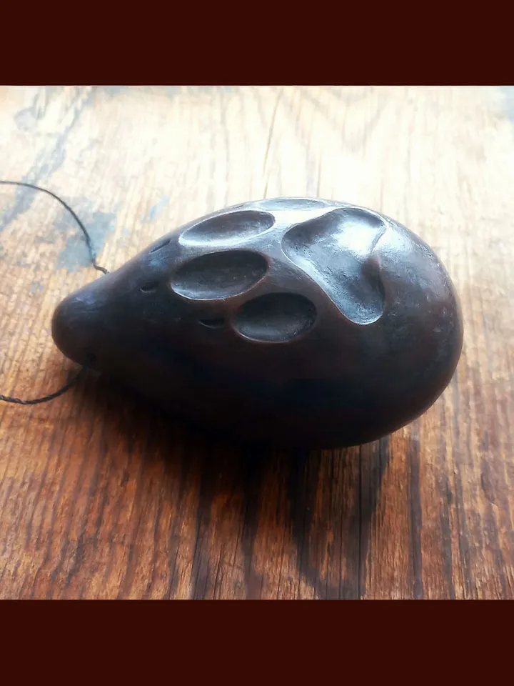 Ocarina "Wolf guard" / ceramic flute / natural major