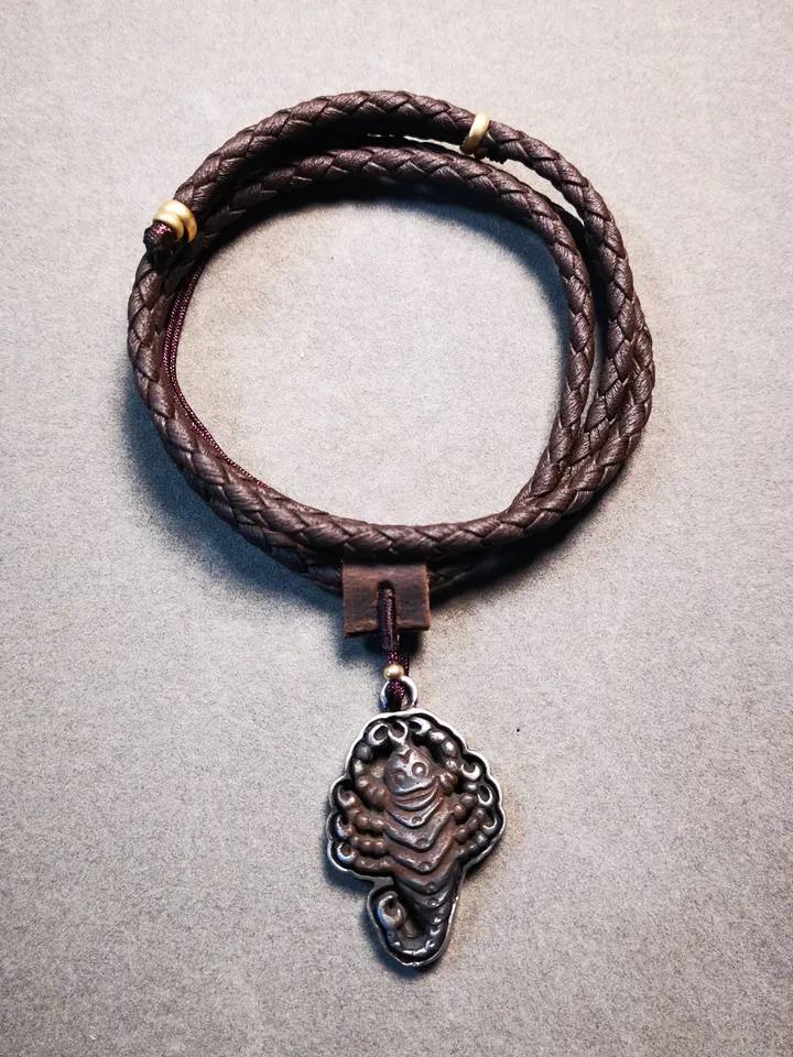 Gandhanra Handmade Tibetan Amulet,Scorpion Guru of Padmasambhava, Scorpion Totem, Buddhist Tailsman,Made of Thokcha,Inlaid With Silver