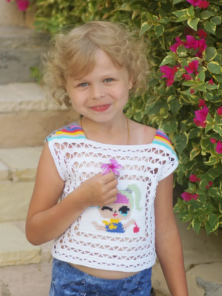 Girl’s Intarsia Crochet Top Pattern – Top The Doll