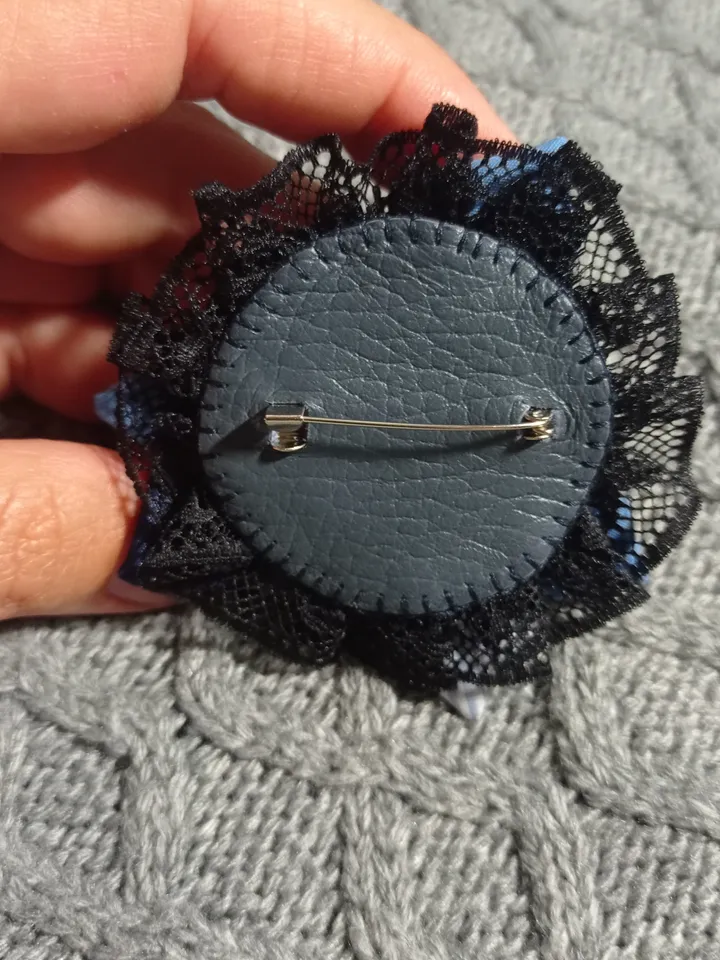 brooch pin blue flowers