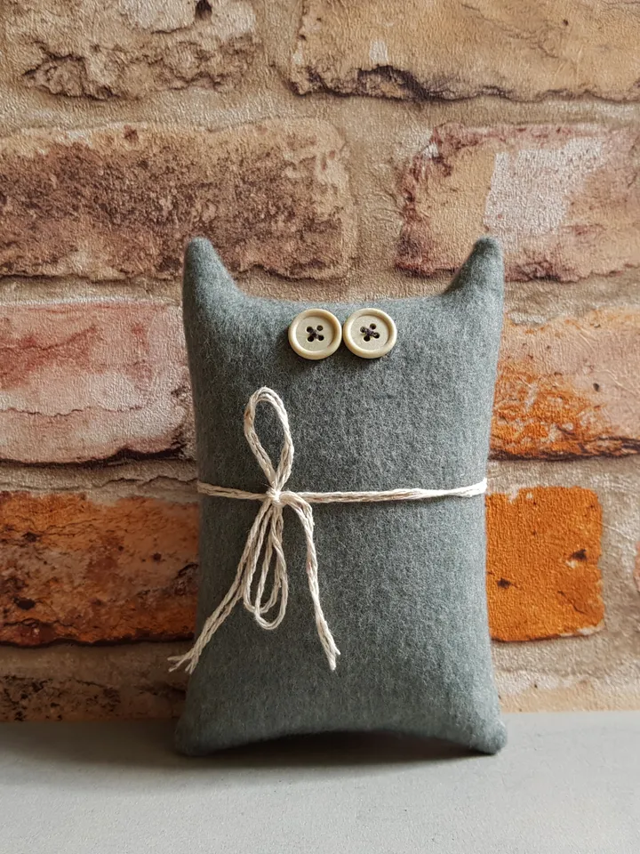 Grey cat sewing pattern PDF digital tutorial in english, stuffed animal sewing diy