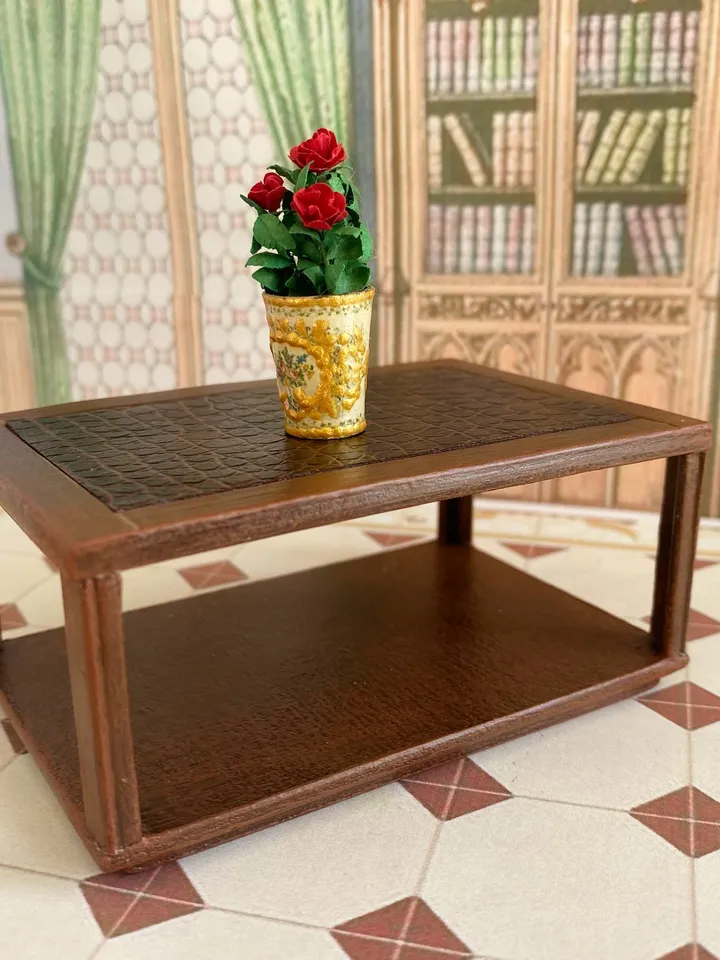 Dollhouse coffee table in 1:12 scale.