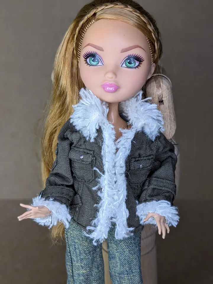 Khaki jacket for 10.5-inch female dolls (MH, EAH)