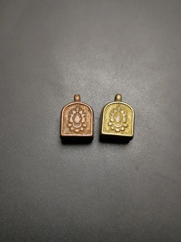 Gandhanra Antique Handmade Gau Ghau Shrine,Shri Devi,Drashi Lhamo,Zashi Lhamo,Mini Tibetan Buddhist Altar Amulet Pendant