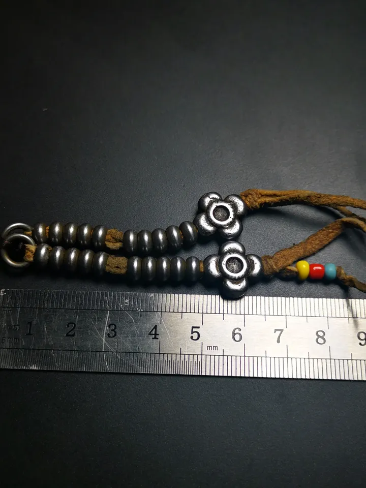 Gandhanra Handmade Tibetan Buddhist Mala Counters,Prayer Bead Counters,with Flower Pendant,Made of Cold Iron