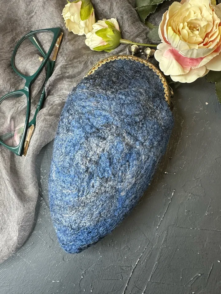 Glasses case for woman