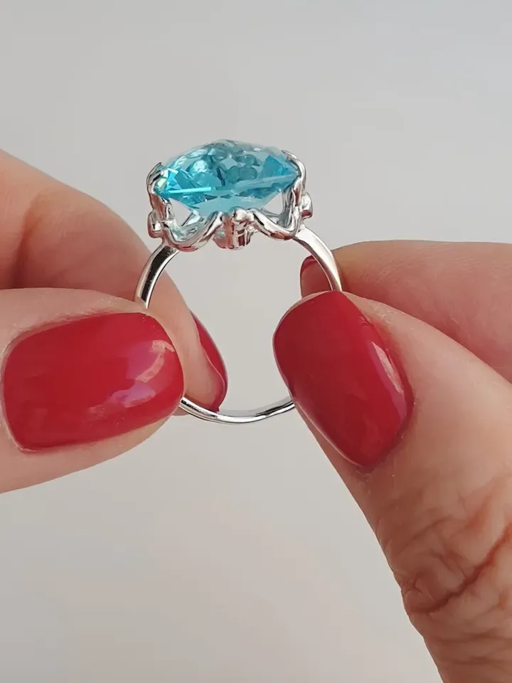 Women's ring silver 925 with topaz