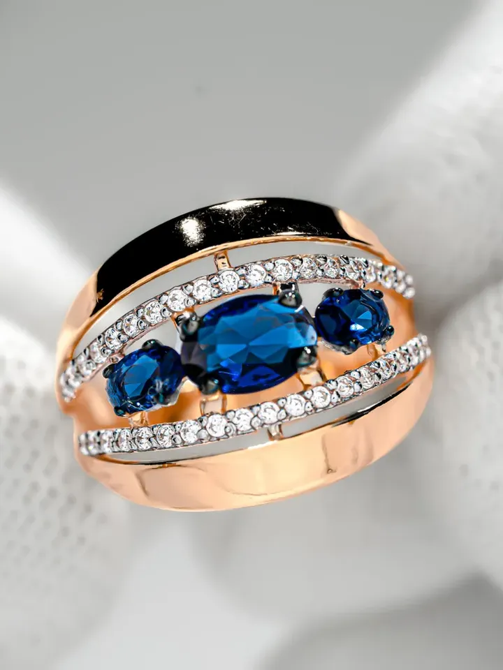 Ring Silver gold plated 925 assay value with cubic zirconia corundum sapphire