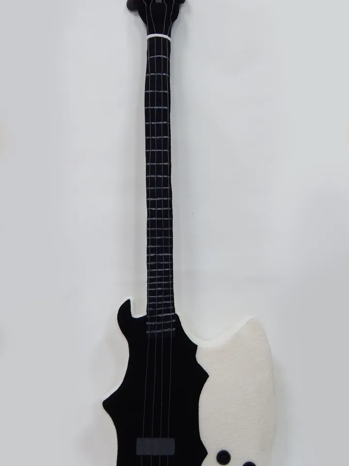 Axe bass soft guitar