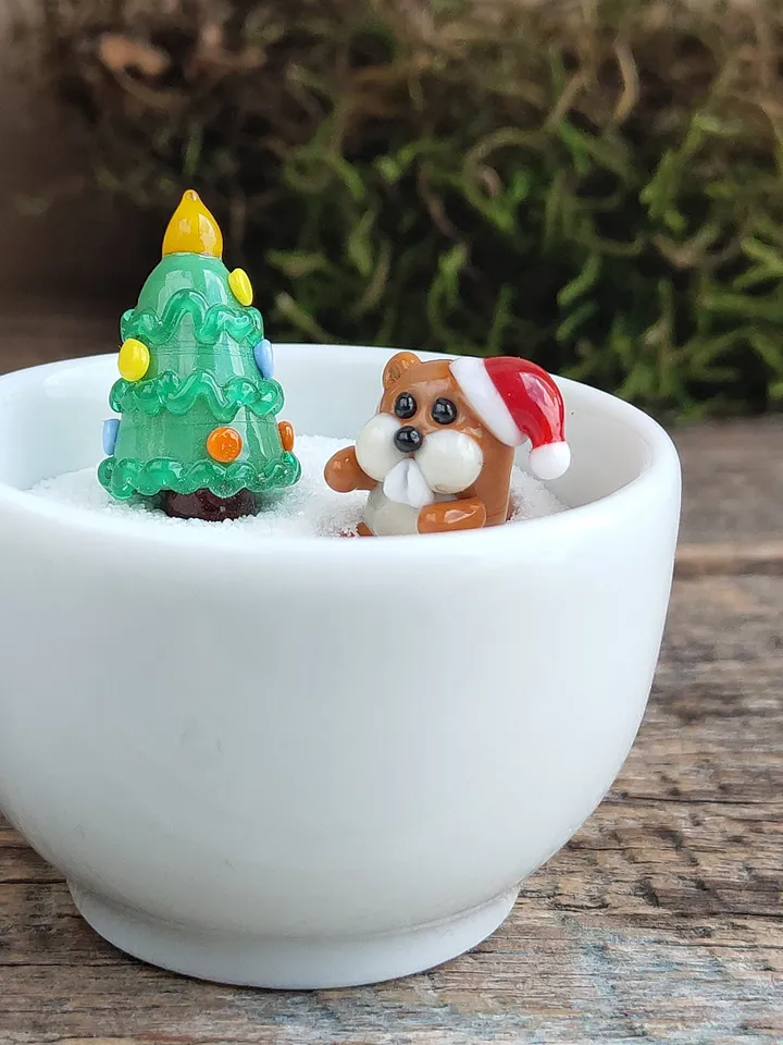 Beaver figurine Miniature beaver Tiny beaver glass beaver Miniature animals Santa hat figurine Christmas gifts Aquarium decor