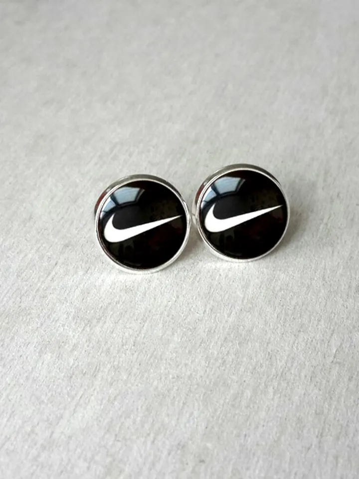 Swoosh earrings studs