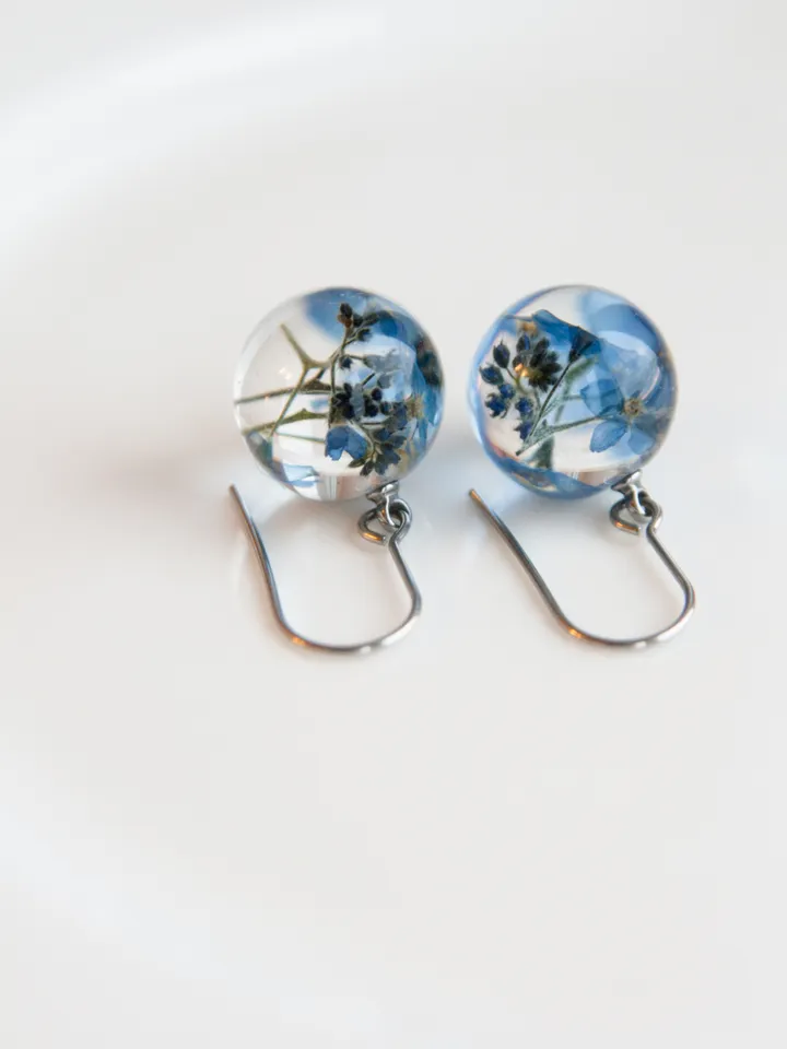 Forget-me-not sphere earrings. Blue dangle resin earrings