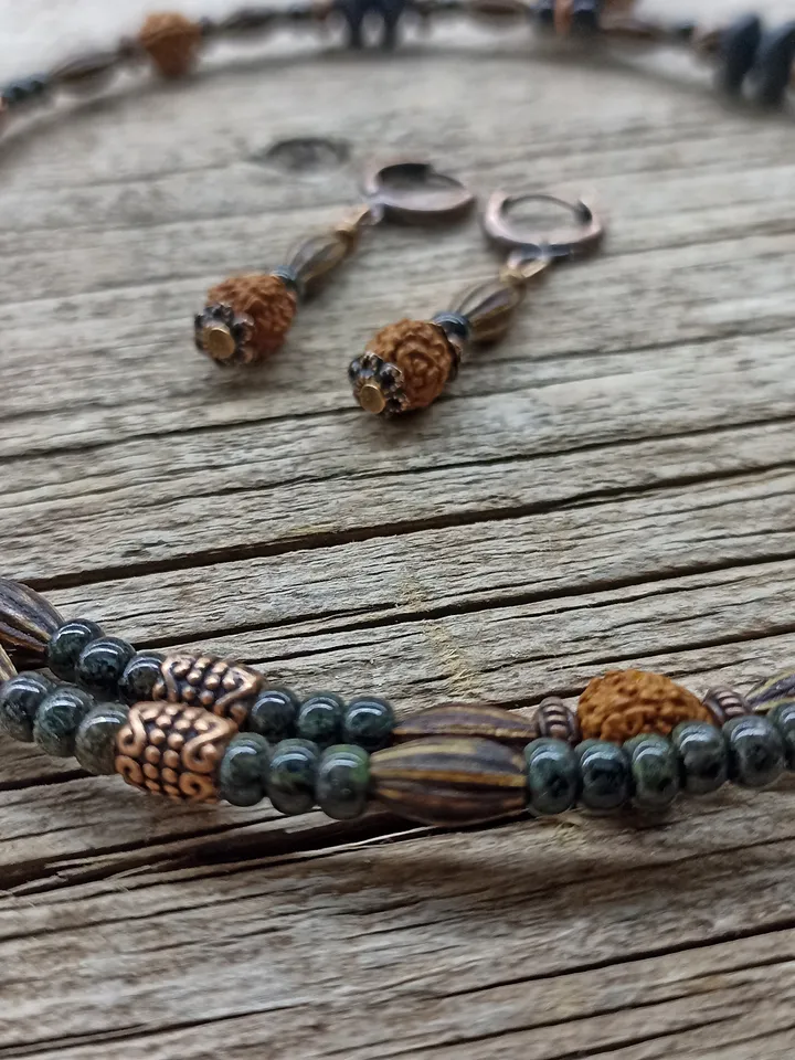Acorn necklace brown and copper color Choker with real electroformed acorn, silverberry seeds and rudraksha on memory wire
