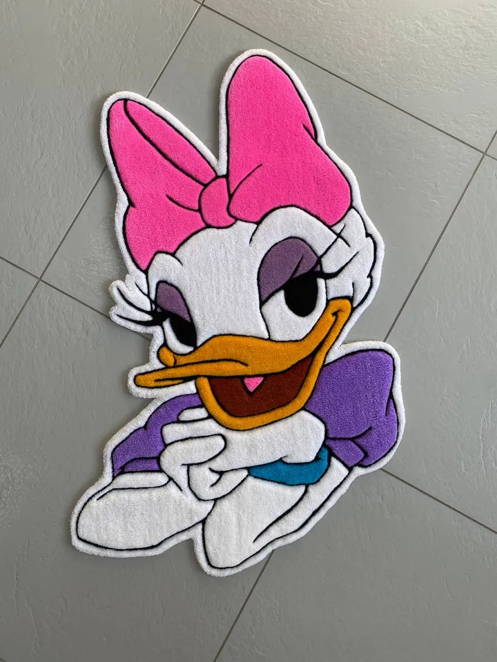Daisy Duck Tufted Carpet