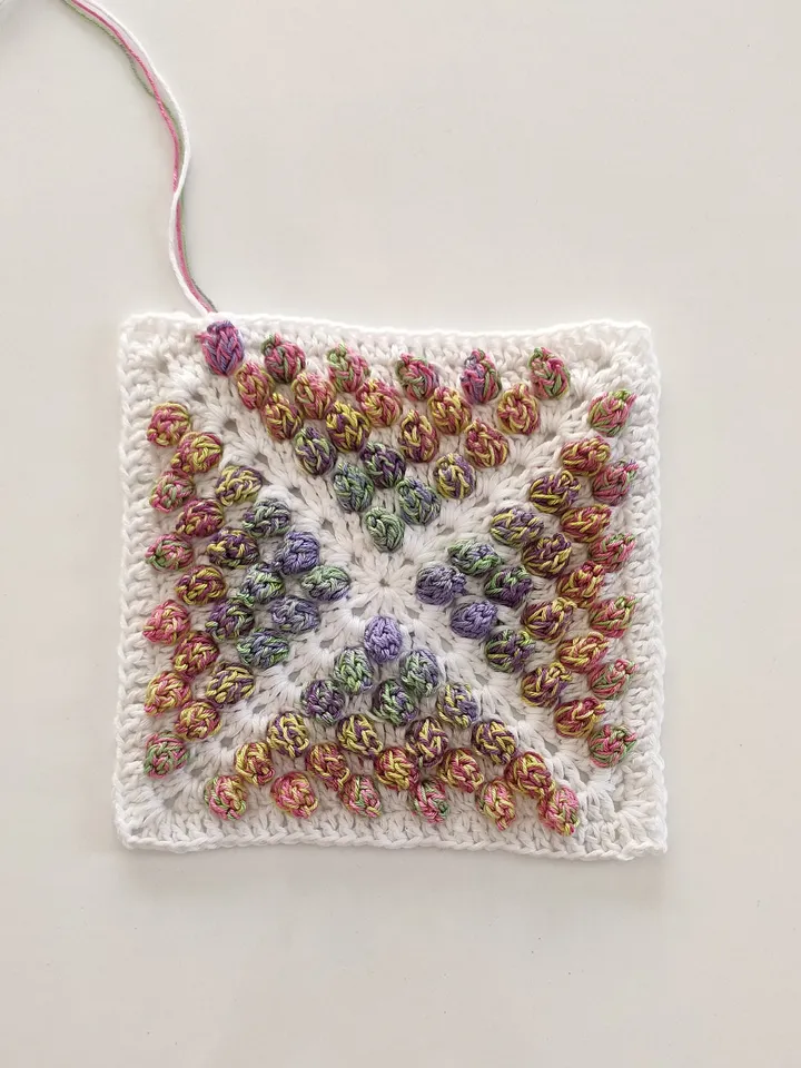 Granny square crochet pattern, popcorn granny square for blanket, easy square crochet pattern