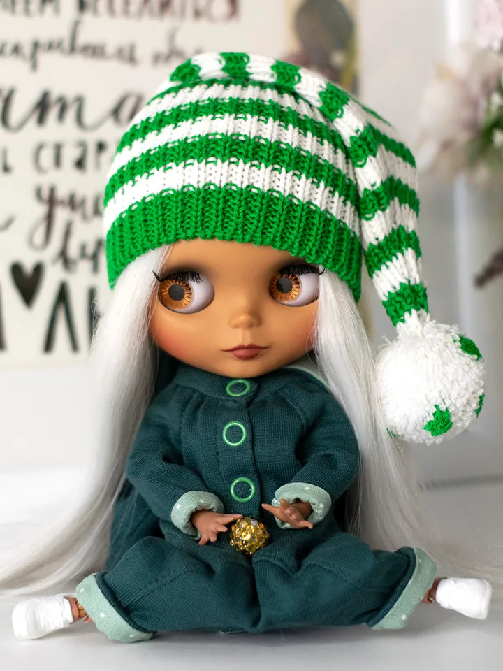 Green striped elf hat for Blythe doll, Pullip doll, Icy doll for Christmas or Saint Patrick's day, knitted accessories