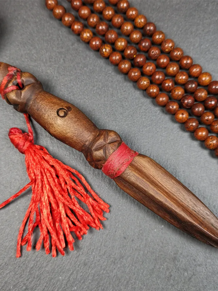 Gandhanra Old Tibetan Amulet,Unique Sandalwood Kila(Dorje Phurba), Dharma Ritual Implement from Gengqing Monastery,6.7"