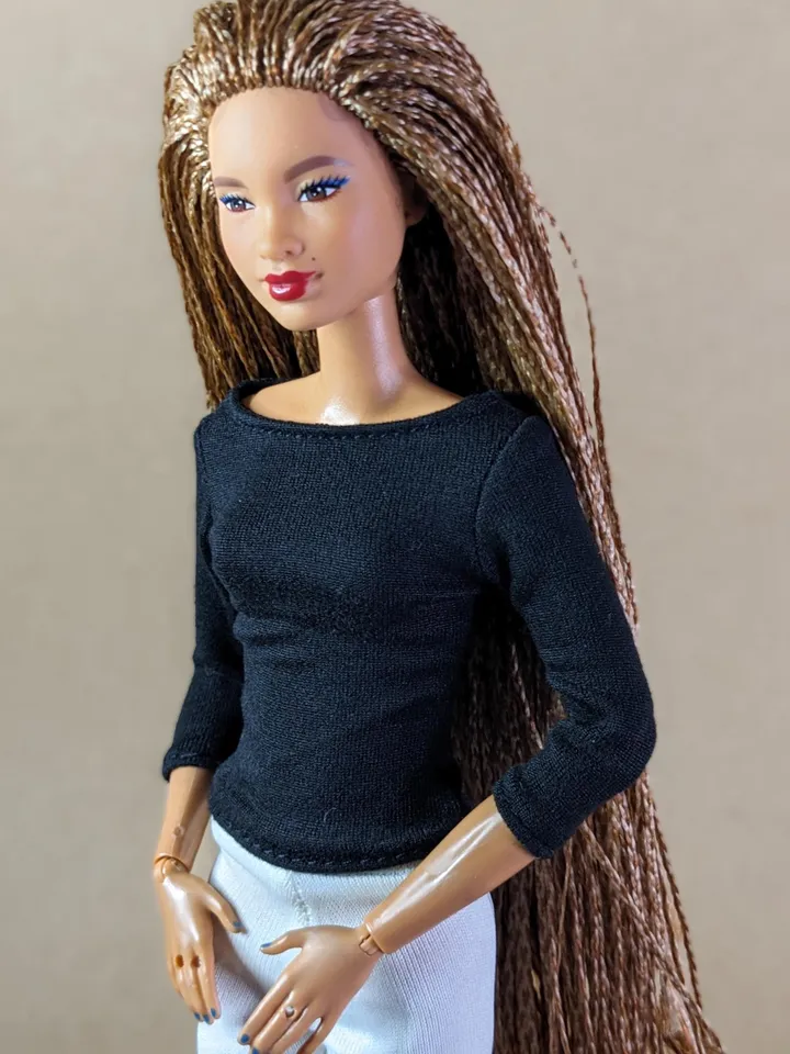 Black long-sleeve T-shirt for 1/6 scale fashion female dolls