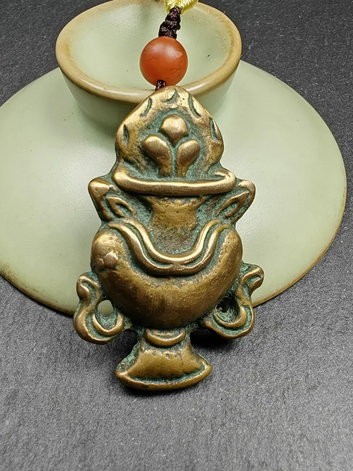Gandhanra Handmade Tibetan Buddhist Amulet,Treasure Vase Badge, Good Furtune and wealth, Made of Lima Brass,Spiritual Gift