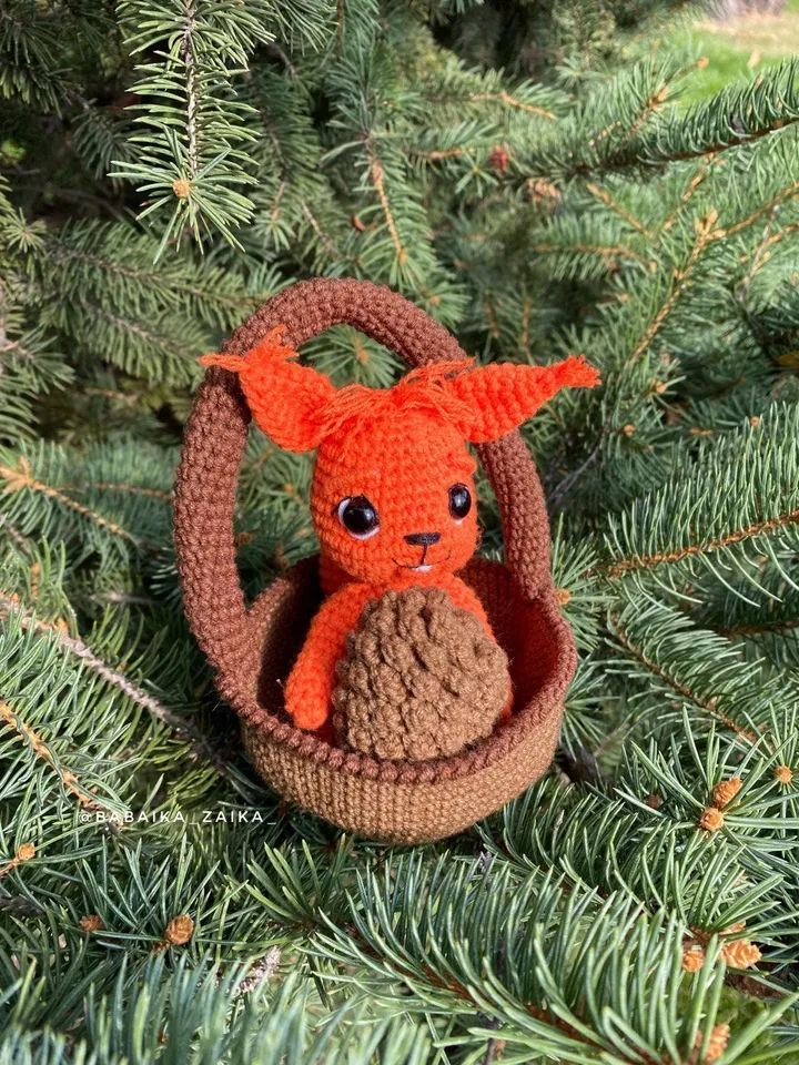 PDF Crochet Squirrel in the Basket Pattern, Amigurumi Squirrel, Crochet Forest Pattern, Crochet Squirrel, Amigurumi animal, Forest toy