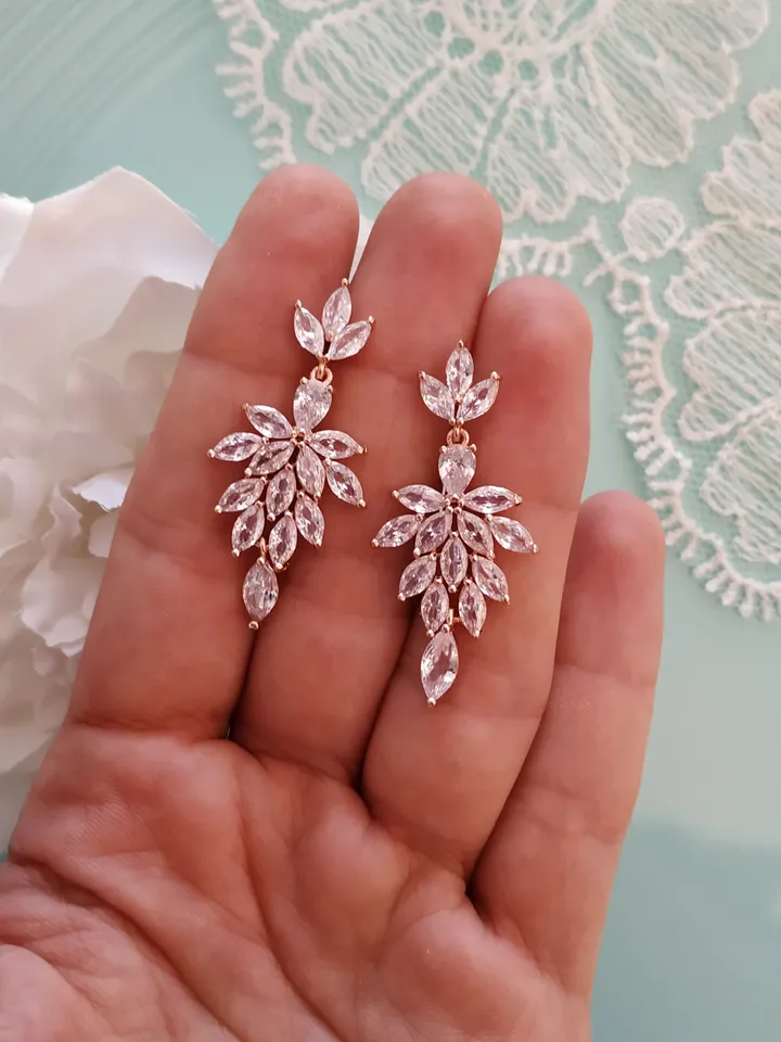 Swarovski Crystal Wedding Earrings Chandelier Bridal Earrings Crystal Bridal Earrings Vintage Earrings Dangle Earrings Luxury Drop Earrings
