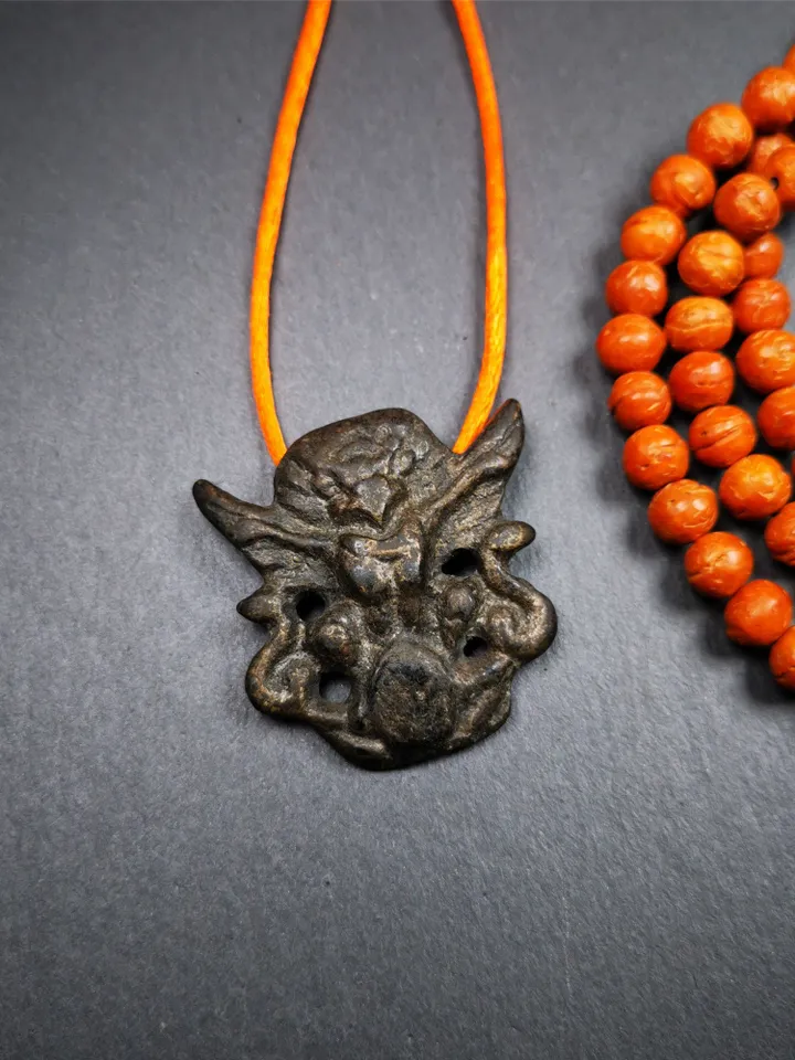 Gandhanra Handmade Tibetan Buddhist Amulet Garuda,Garula,Suparna,Golden-winged Bird Pendant,Made of Thokcha,1.65"