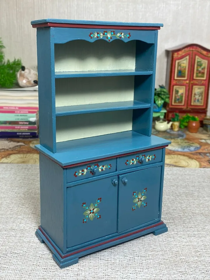 Kitchen furniture for a dollhouse. 1:12. Furniture for dolls. Doll miniature.