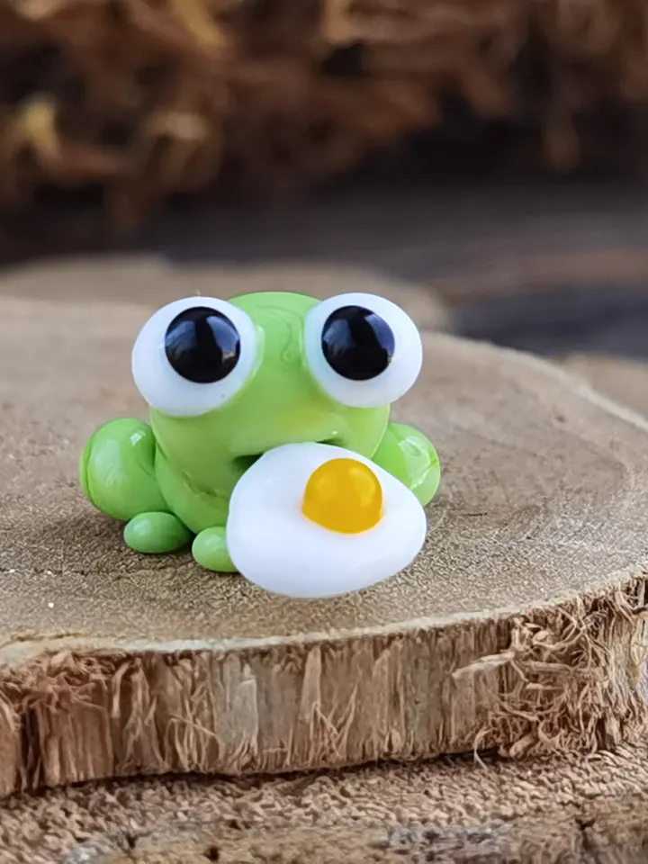 MONEY Frog gifts glass Frog figurine Tiny frog miniature miniature fried eggs mini frog figurine micro frog Frog ornament Dollhouse decor