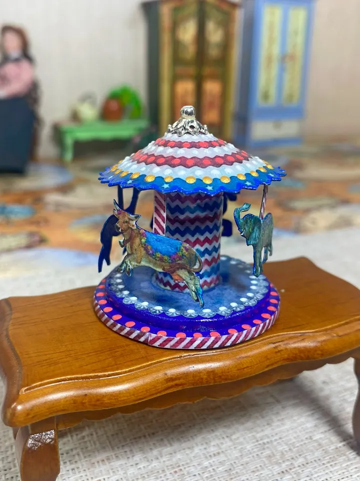 Puppet carousel. Miniature. Dollhouse miniature.1:12.