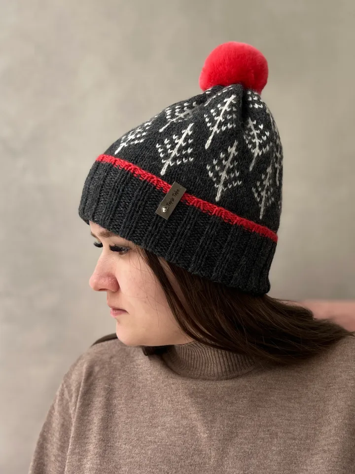 Warm knitted pompom hat